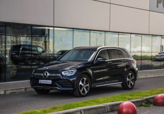 Подержанный автомобиль Mercedes-Benz GLC Coupe 2022 года (3 фото)