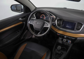 Подержанный автомобиль LADA (ВАЗ) Vesta Sedan 2023 года (11 фото)