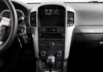Подержанный автомобиль Chevrolet Captiva 2007 года (16 фото)