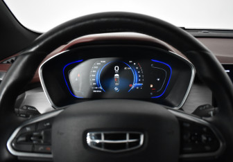 Подержанный автомобиль Geely Coolray 2023 года (15 фото)