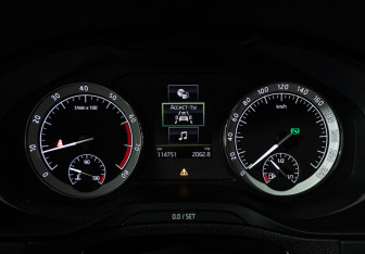 Подержанный автомобиль Skoda Karoq 2020 года (12 фото)