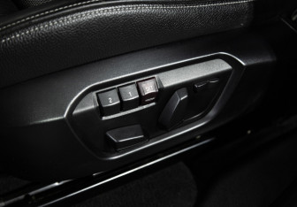 Подержанный автомобиль BMW X4 2015 года (19 фото)
