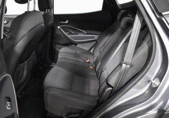 Подержанный автомобиль Hyundai Santa Fe 2012 года (11 фото)