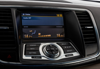 Подержанный автомобиль Nissan Teana 2008 года (12 фото)