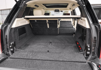 Подержанный автомобиль Land Rover Range Rover 2023 года (37 фото)