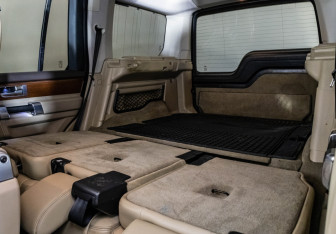 Подержанный автомобиль Land Rover Discovery 2011 года (25 фото)