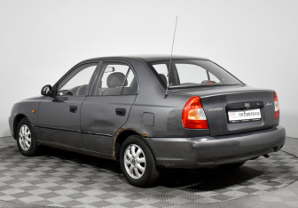 Подержанный автомобиль Hyundai Accent Sedan 2007 года (7 фото)