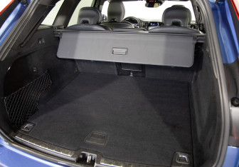 Подержанный автомобиль Volvo XC60 2020 года (28 фото)
