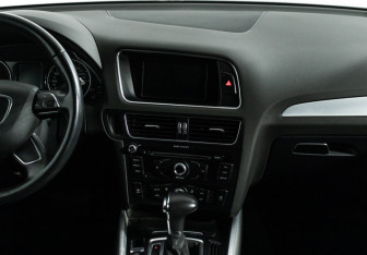 Подержанный автомобиль Audi Q5 2014 года (14 фото)