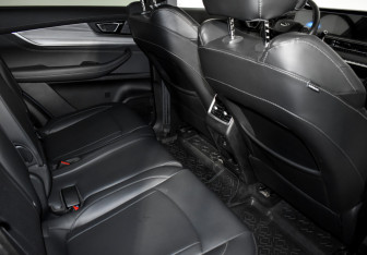 Подержанный автомобиль Chery Tiggo 8 Pro Max 2023 года (16 фото)