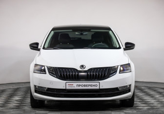 Подержанный автомобиль Skoda Octavia Liftback 2017 года (2 фото)