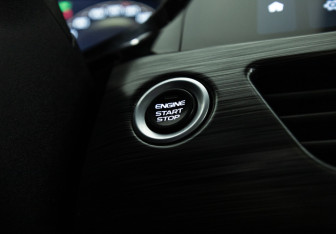 Подержанный автомобиль Geely Tugella 2023 года (22 фото)