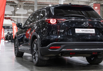 Подержанный автомобиль Mazda CX-9 2018 года (10 фото)