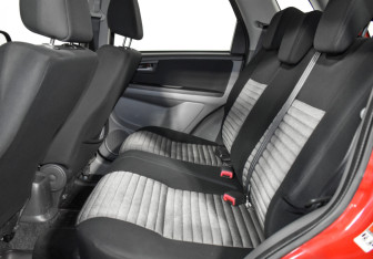 Подержанный автомобиль Suzuki SX4 Hatchback 2008 года (11 фото)