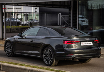 Подержанный автомобиль Audi A5 Coupe 2019 года (7 фото)