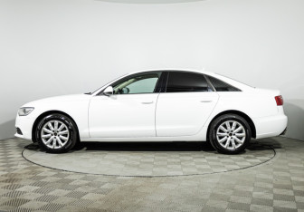 Подержанный автомобиль Audi A6 Sedan 2012 года (8 фото)
