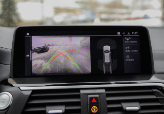 Подержанный автомобиль BMW X3 2020 года (19 фото)