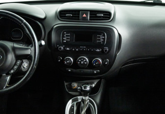 Подержанный автомобиль Kia Soul 2015 года (14 фото)