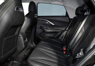 Подержанный автомобиль Omoda C5 2023 года (13 фото)