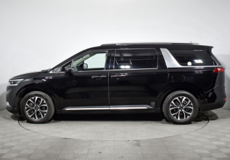 Подержанный автомобиль Kia Carnival 2020 года (8 фото)