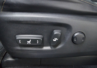 Подержанный автомобиль Lexus GX 2011 года (17 фото)