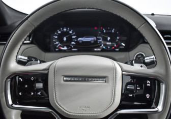 Подержанный автомобиль Land Rover Range Rover Velar 2021 года (19 фото)