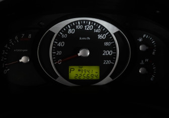 Подержанный автомобиль Hyundai Tucson 2007 года (16 фото)