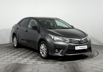 Подержанный автомобиль Toyota Corolla Sedan 2015 года (3 фото)