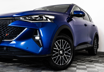 Подержанный автомобиль Haval F7 2022 года (3 фото)