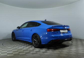 Подержанный автомобиль Audi A5 Liftback 2020 года (8 фото)