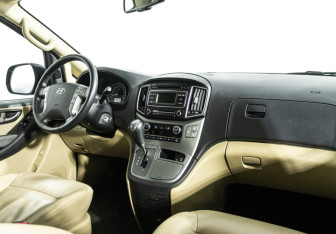 Подержанный автомобиль Hyundai H-1 2020 года (9 фото)