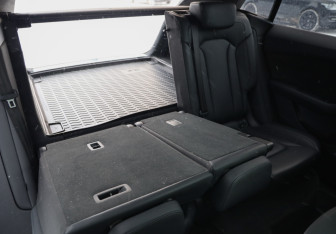 Подержанный автомобиль Audi Q8 2019 года (36 фото)