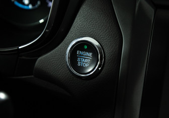 Подержанный автомобиль Ford Mondeo Sedan 2015 года (18 фото)