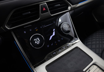 Подержанный автомобиль Exeed TXL 2022 года (13 фото)