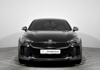 Подержанный автомобиль Kia Stinger 2018 года (2 фото)