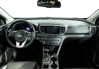Подержанный автомобиль Kia Sportage 2019 года (13 фото)