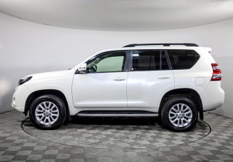 Подержанный автомобиль Toyota Land Cruiser Prado 2014 года (8 фото)
