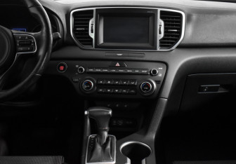 Подержанный автомобиль Kia Sportage 2018 года (14 фото)