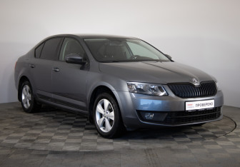 Подержанный автомобиль Skoda Octavia Liftback 2014 года (3 фото)
