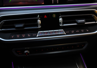 Подержанный автомобиль BMW X5 2019 года (17 фото)