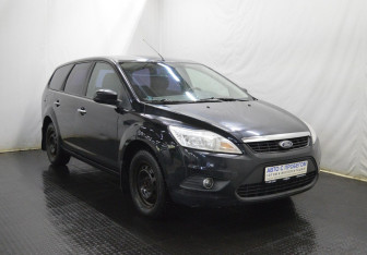 Подержанный автомобиль Ford Focus Wagon 2010 года (3 фото)