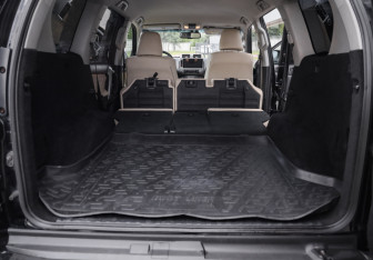 Подержанный автомобиль Toyota Land Cruiser Prado 2014 года (34 фото)