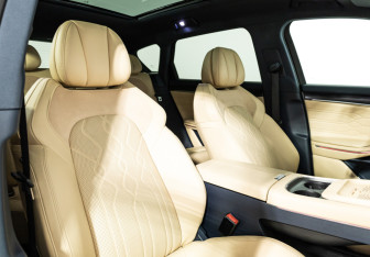 Подержанный автомобиль Voyah Free 2023 года (23 фото)