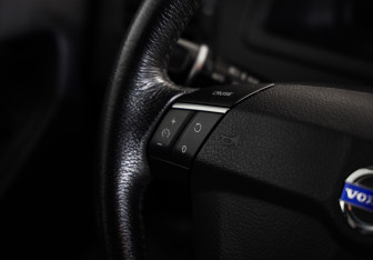 Подержанный автомобиль Volvo XC90 2011 года (11 фото)