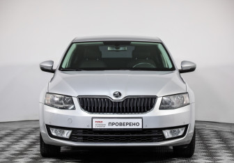 Подержанный автомобиль Skoda Octavia Liftback 2016 года (2 фото)