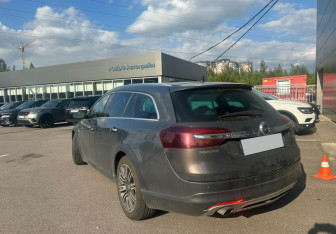 Подержанный автомобиль Opel Insignia Wagon 2014 года (3 фото)