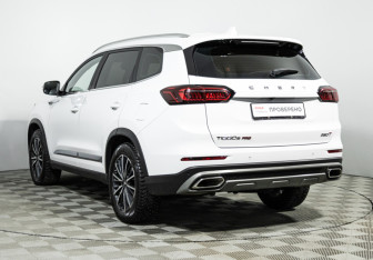 Подержанный автомобиль Chery Tiggo 8 Pro 2022 года (7 фото)