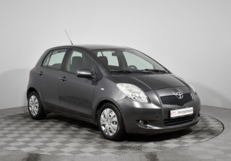 Подержанный автомобиль Toyota Yaris Hatchback 2008 года (3 фото)