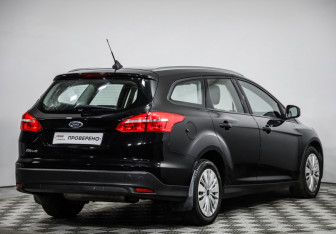 Подержанный автомобиль Ford Focus Wagon 2018 года (5 фото)