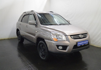 Подержанный автомобиль Kia Sportage 2009 года (3 фото)